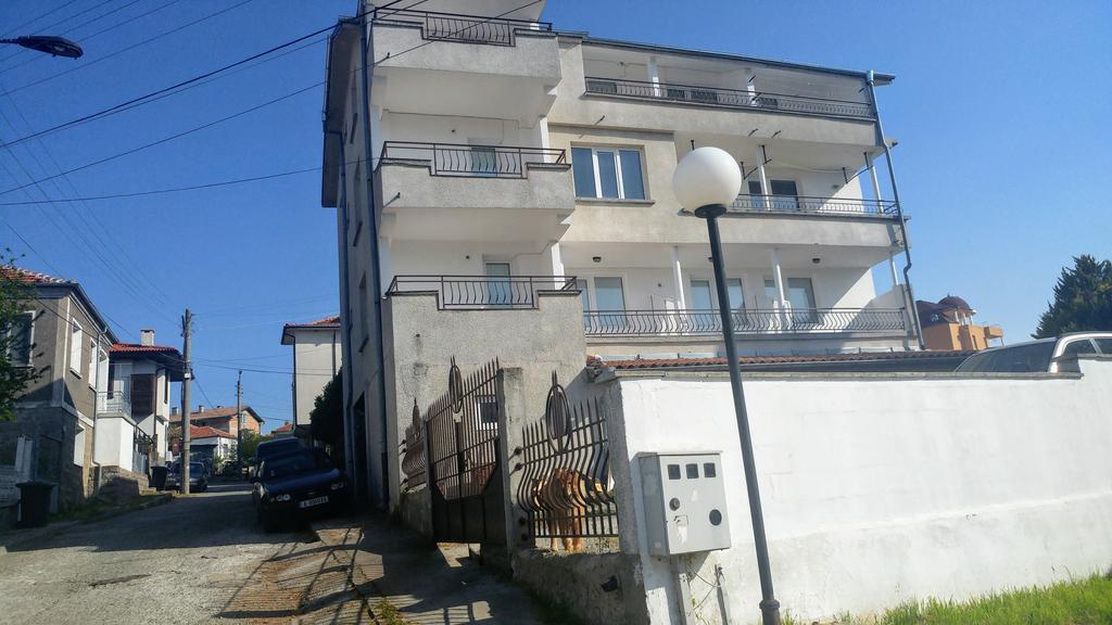 Single Apartment Elit 切尔诺莫雷茨 外观 照片