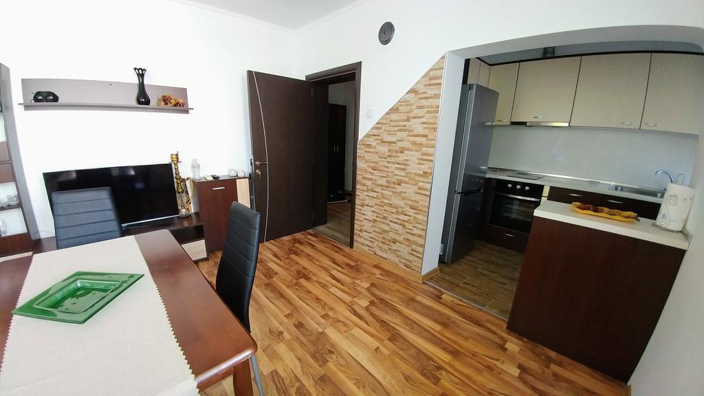 Single Apartment Elit 切尔诺莫雷茨 外观 照片