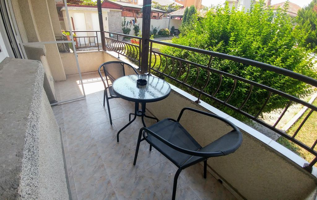 Single Apartment Elit 切尔诺莫雷茨 外观 照片